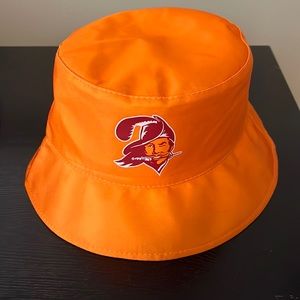 Tampa Bay Buccaneers bucket hat